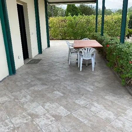 Pili Estate Dependanc - Uta