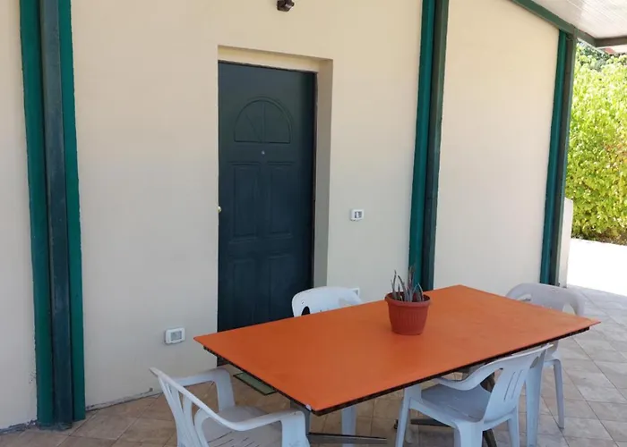Pili Estate Dependanc -