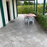 Pili Estate Dependanc - Uta