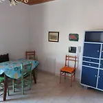 Pili Estate Dependanc -