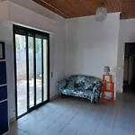 Pili Estate Dependanc - *