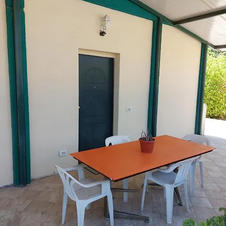 Pili Estate Dependanc -