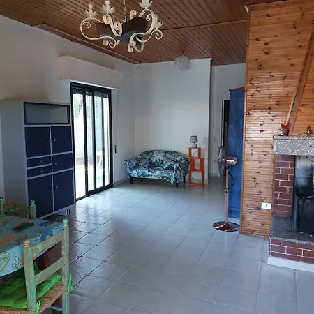 Pili Estate Dependanc - *
